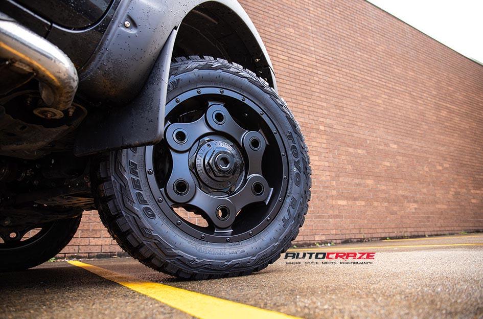FORD RANGER MO977 BLACK OUT